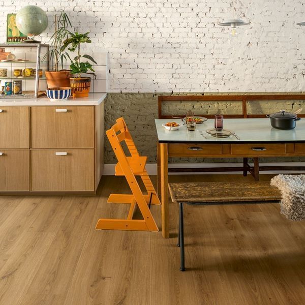 Вінілова підлога Quick Step Bloom 40315 Дуб Ботанічний Карамельний AVMPU40315 &mdash; зображення товару