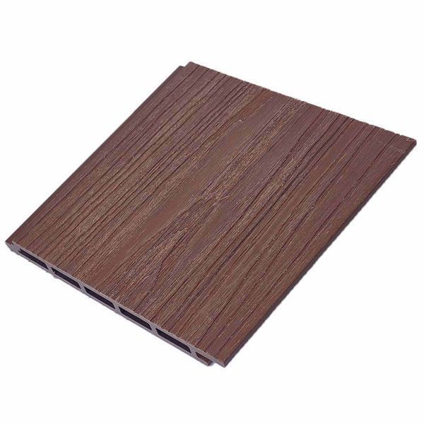 Фасадная композитная доска Compodeck Ultra Red Brown u3 &mdash; изображение товара