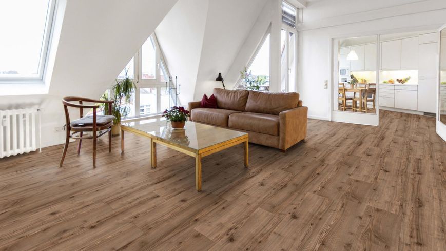 Ламинат Kaindl CLASSIC TOUCH Standard Plank 4V 8 mm К2596 Walnut Lago К2596 &mdash; изображение товара