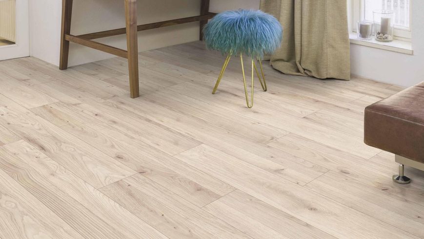Ламінат Kaindl CLASSIC TOUCH Standard Plank 4V 8 mm К2590 Oak Michigan Kent К2590 &mdash; зображення товару