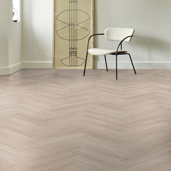 Виниловый пол IVC Roots Herringbone 86218 Galtymore Oak 86218H &mdash; изображение товара